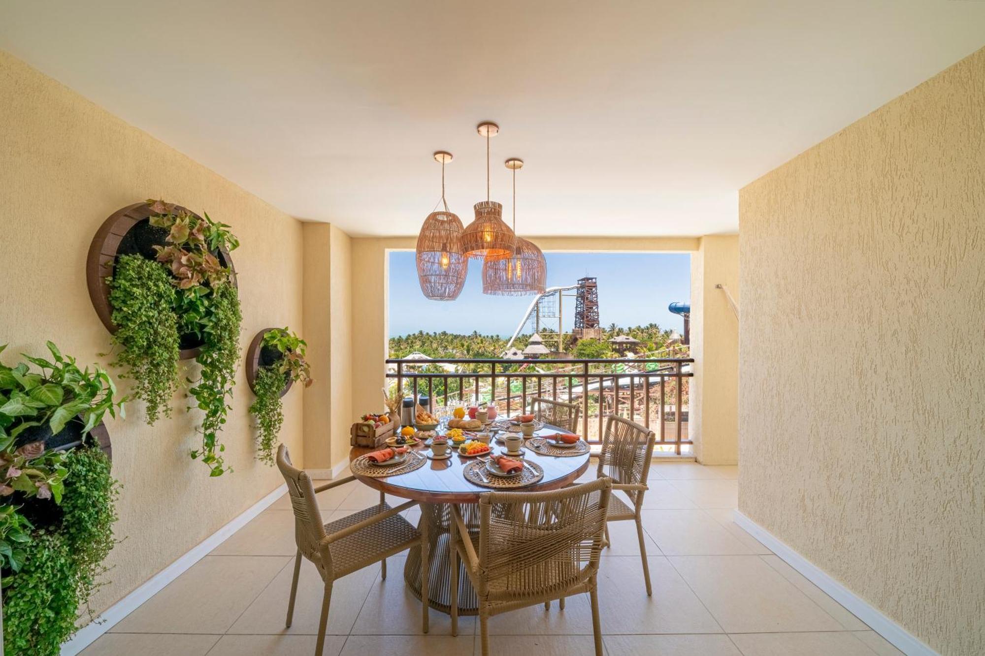 Beach Park Resort - Wellness أكويراز الغرفة الصورة